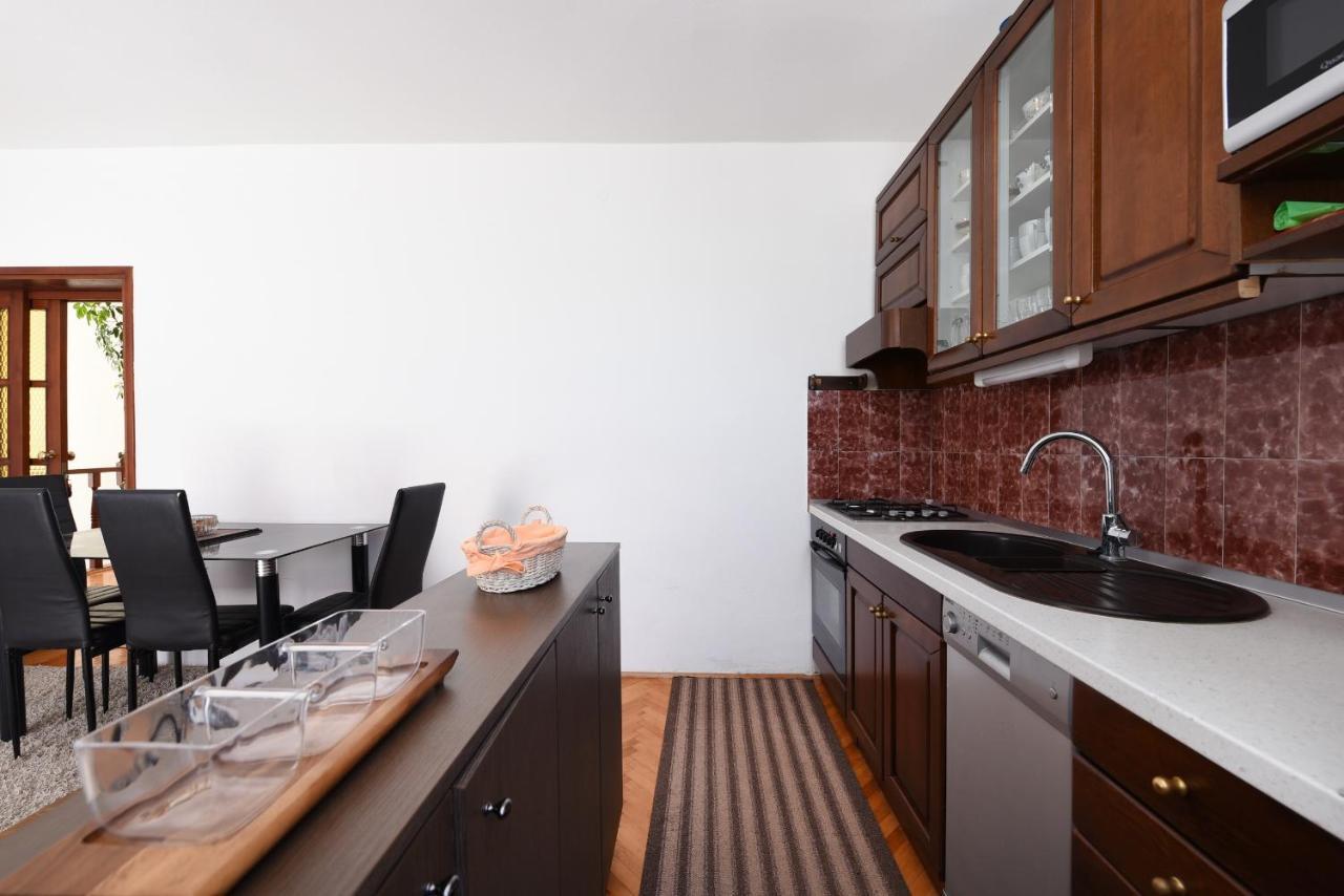 Apartment Sonja Zaton  Esterno foto